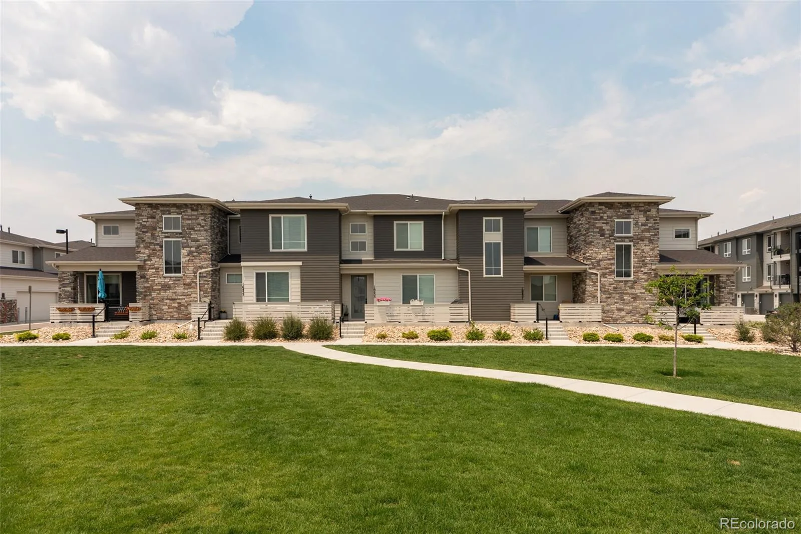 16439 Askins Loop Parker CO 80134 | MLS #REC3752041 08132026001623 1600 27