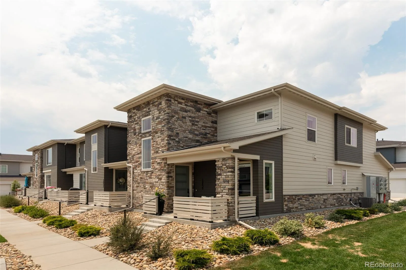 16439 Askins Loop Parker CO 80134 | MLS #REC3752041 08132026001623 1600 28
