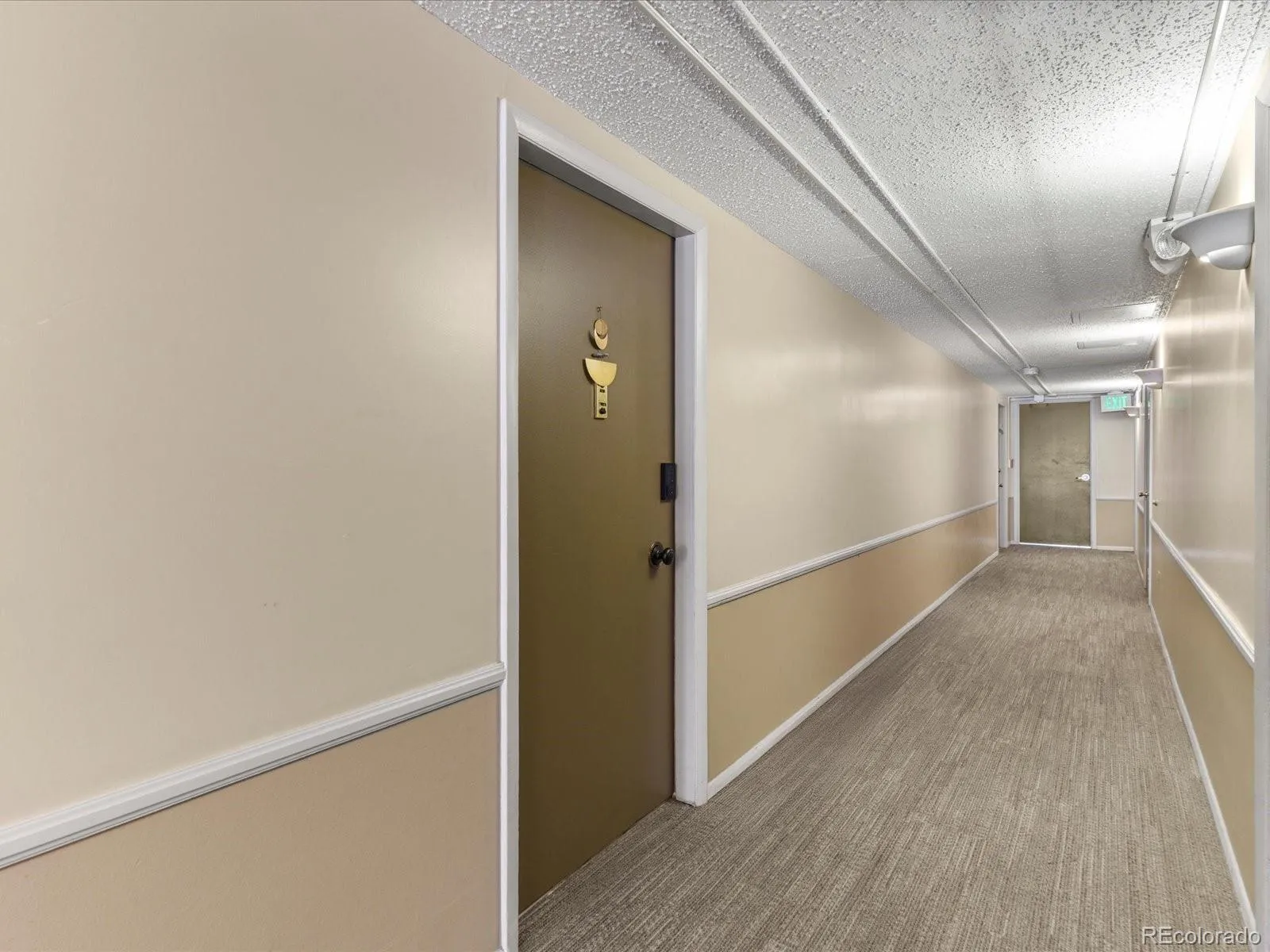 1050 N Lafayette Street #105 Denver CO 80218 MLS #REC3752841 04302026001813 1600 17