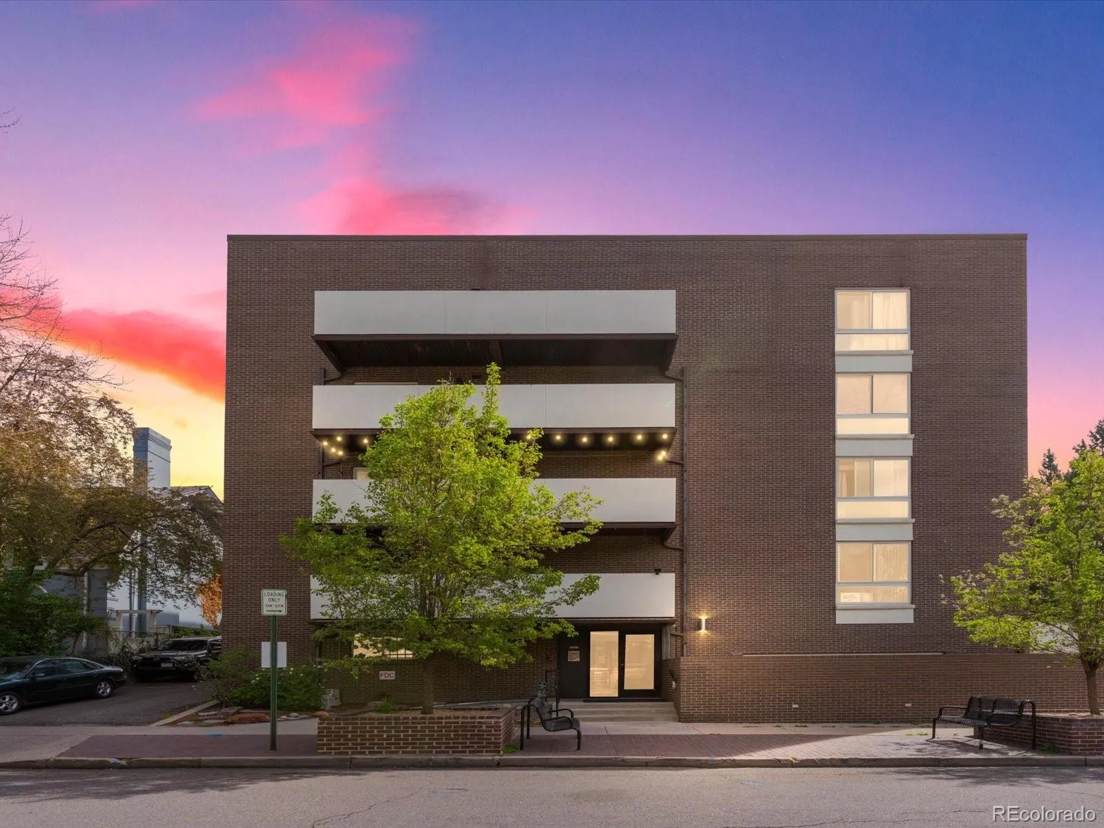 1050 N Lafayette Street #105 Denver CO 80218 MLS #REC3752841 04302026001813 1600 19