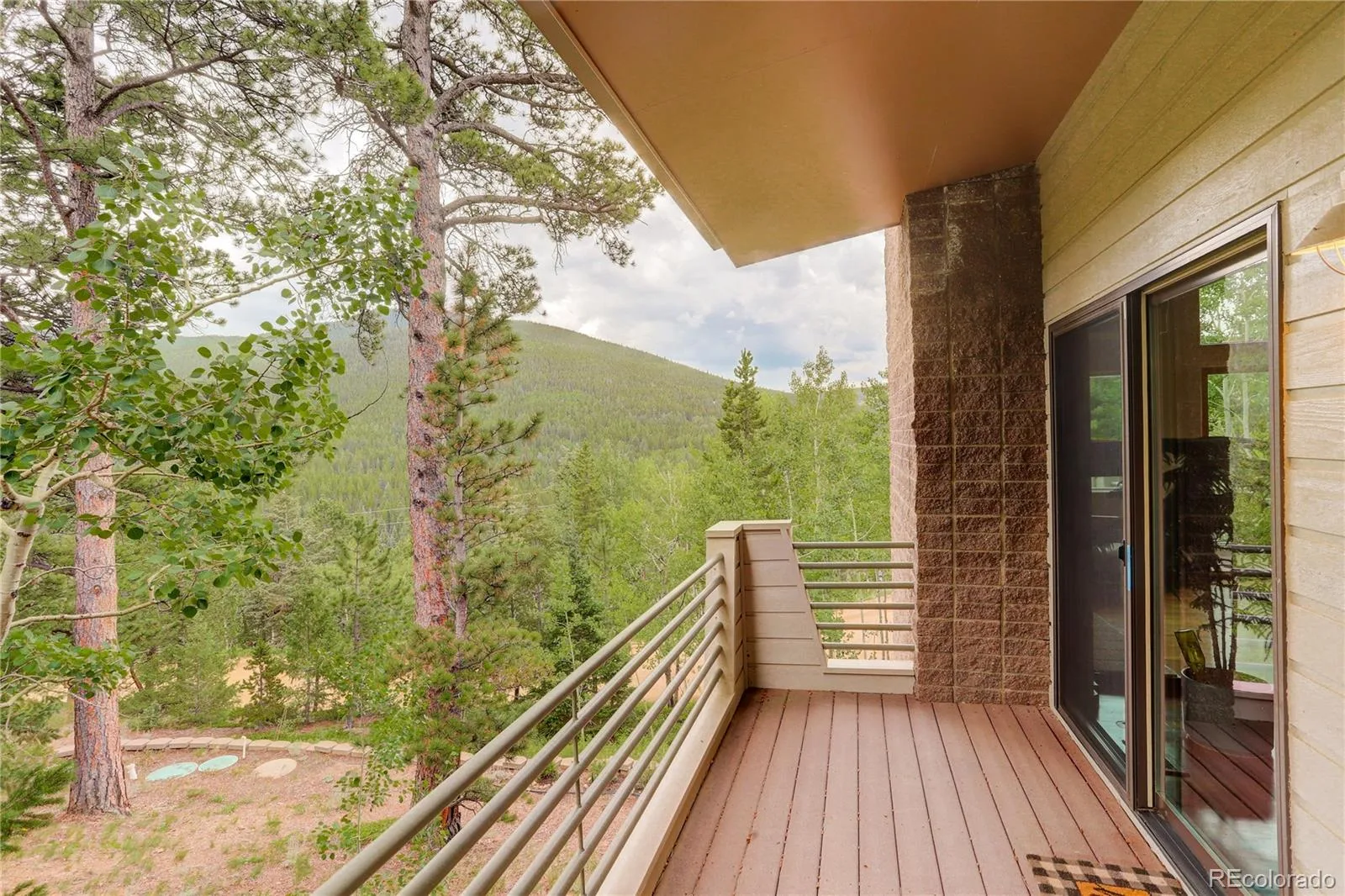 660 Golden Gate Drive Golden CO 80403 | MLS #REC3754393 08102026213953 1600 32