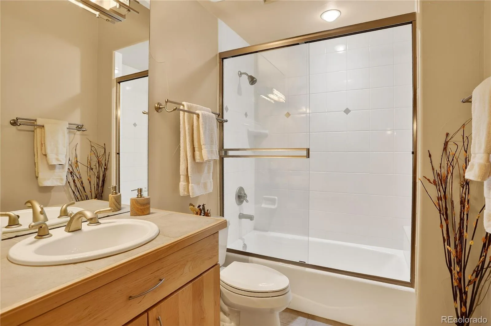 660 Golden Gate Drive Golden CO 80403 | MLS #REC3754393 08102026213953 1600 39