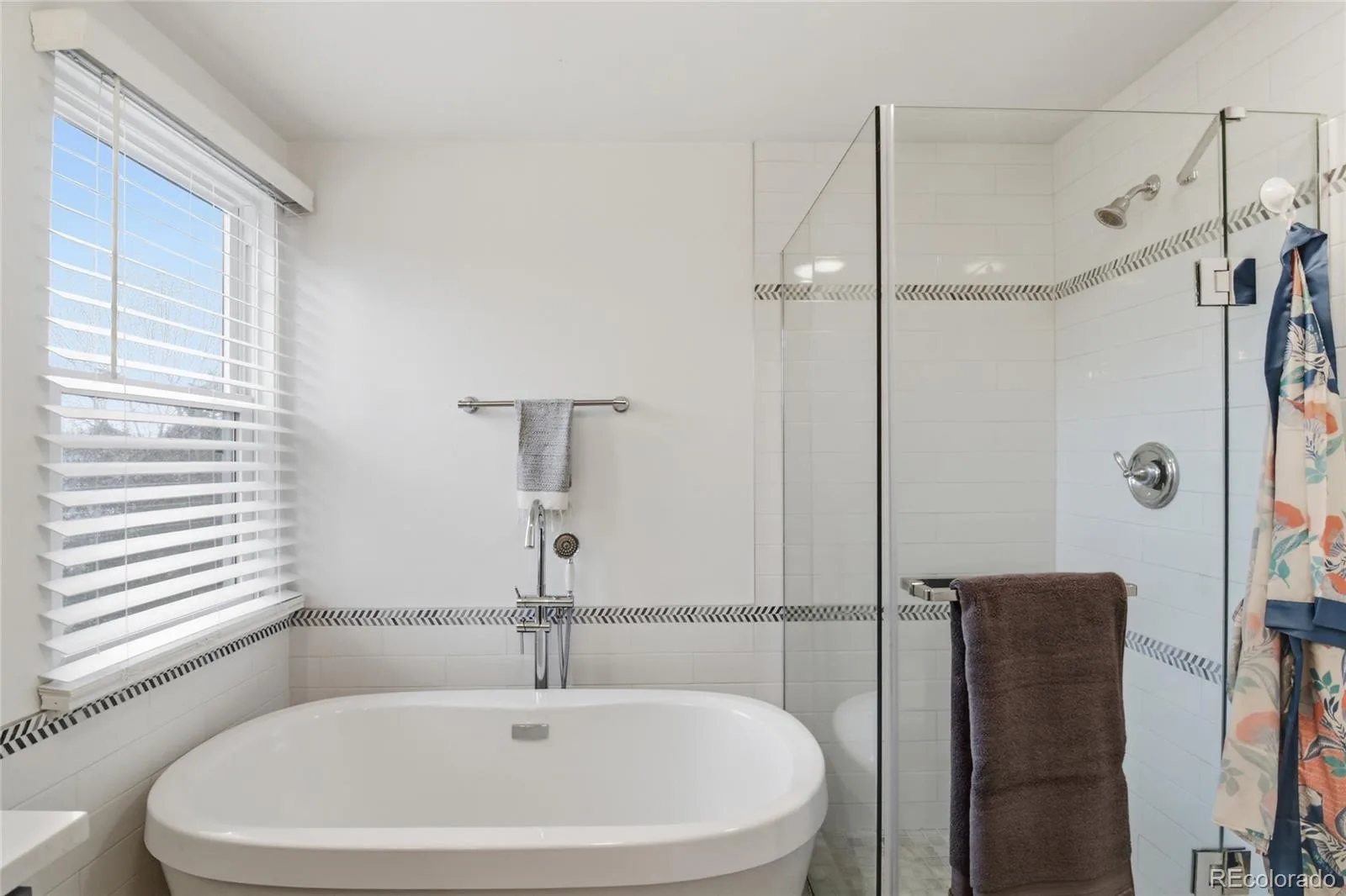 5973 E Irwin Place Centennial CO 80112 MLS #REC3754552 06092026012028 1600 24