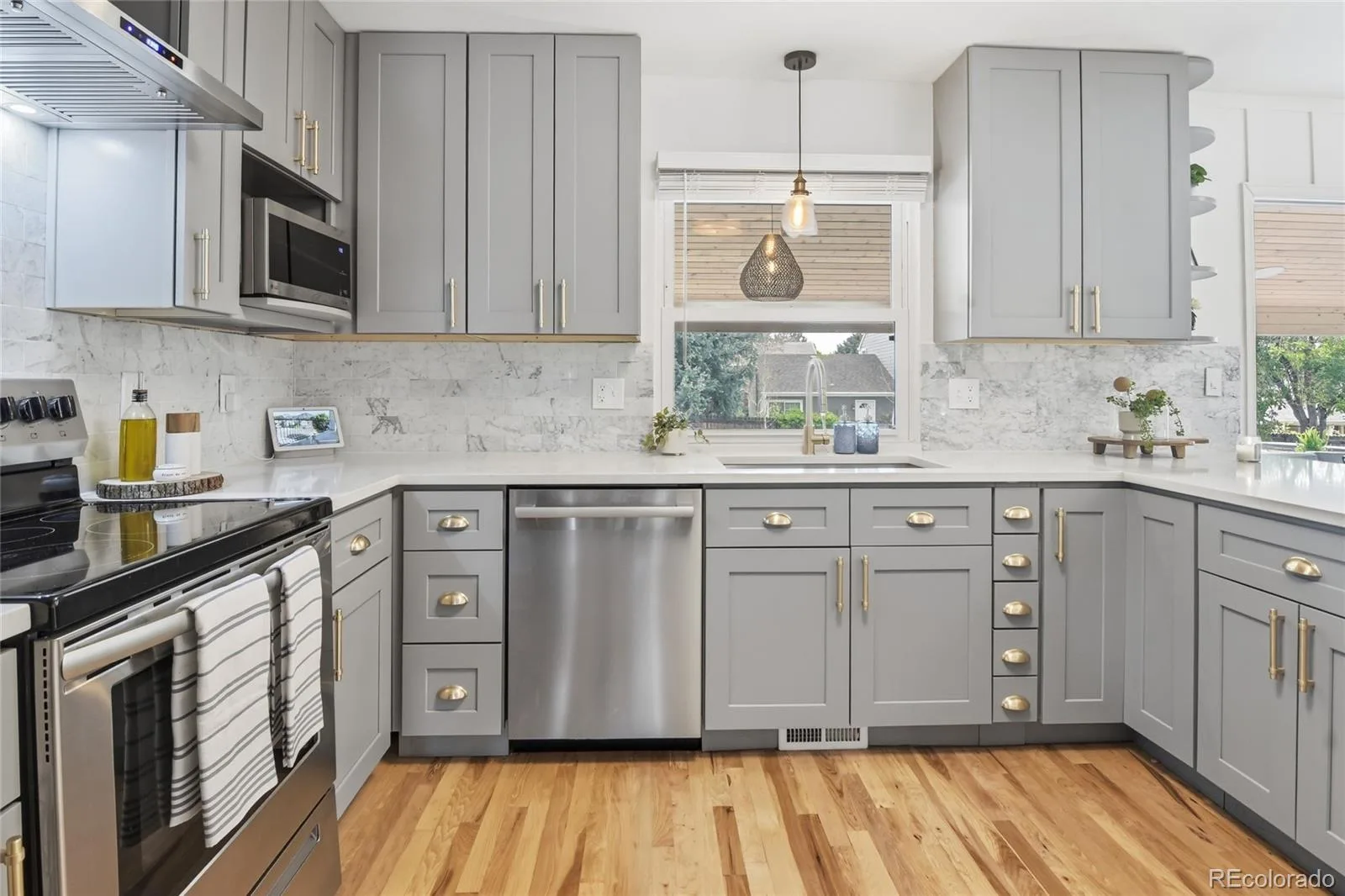 5973 E Irwin Place Centennial CO 80112 MLS #REC3754552 06092026012028 1600 5