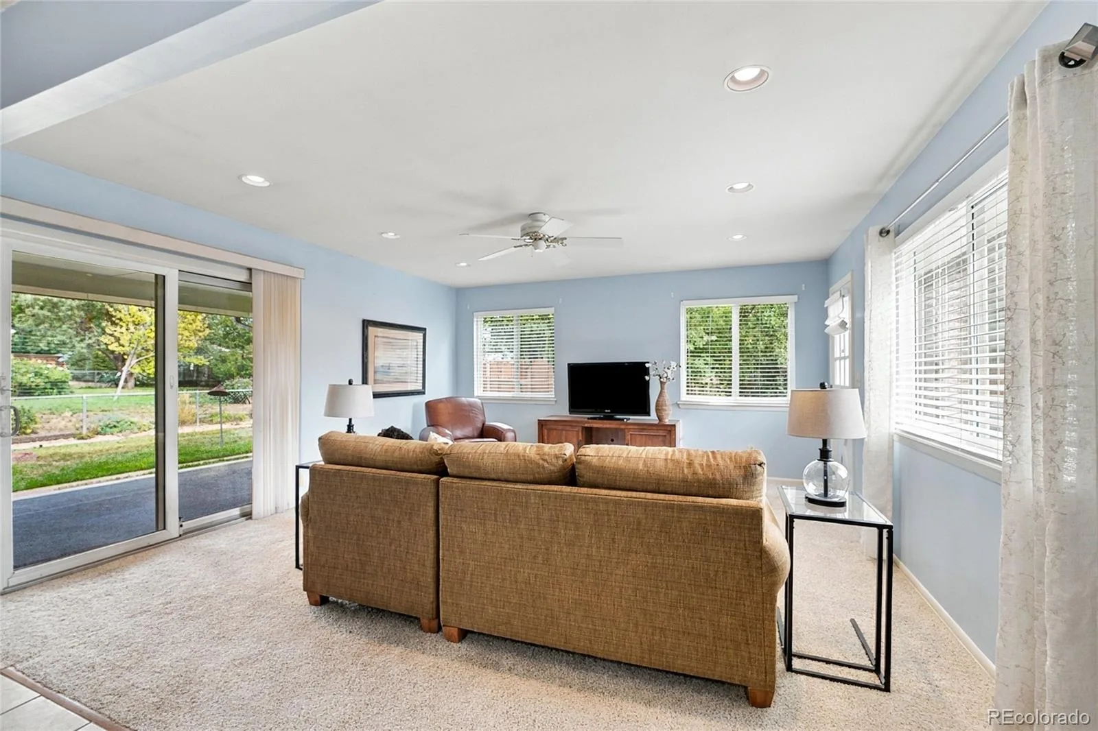 6988 S Madison Way Centennial CO 80122 | MLS #REC3758540 09232026072138 1600 13
