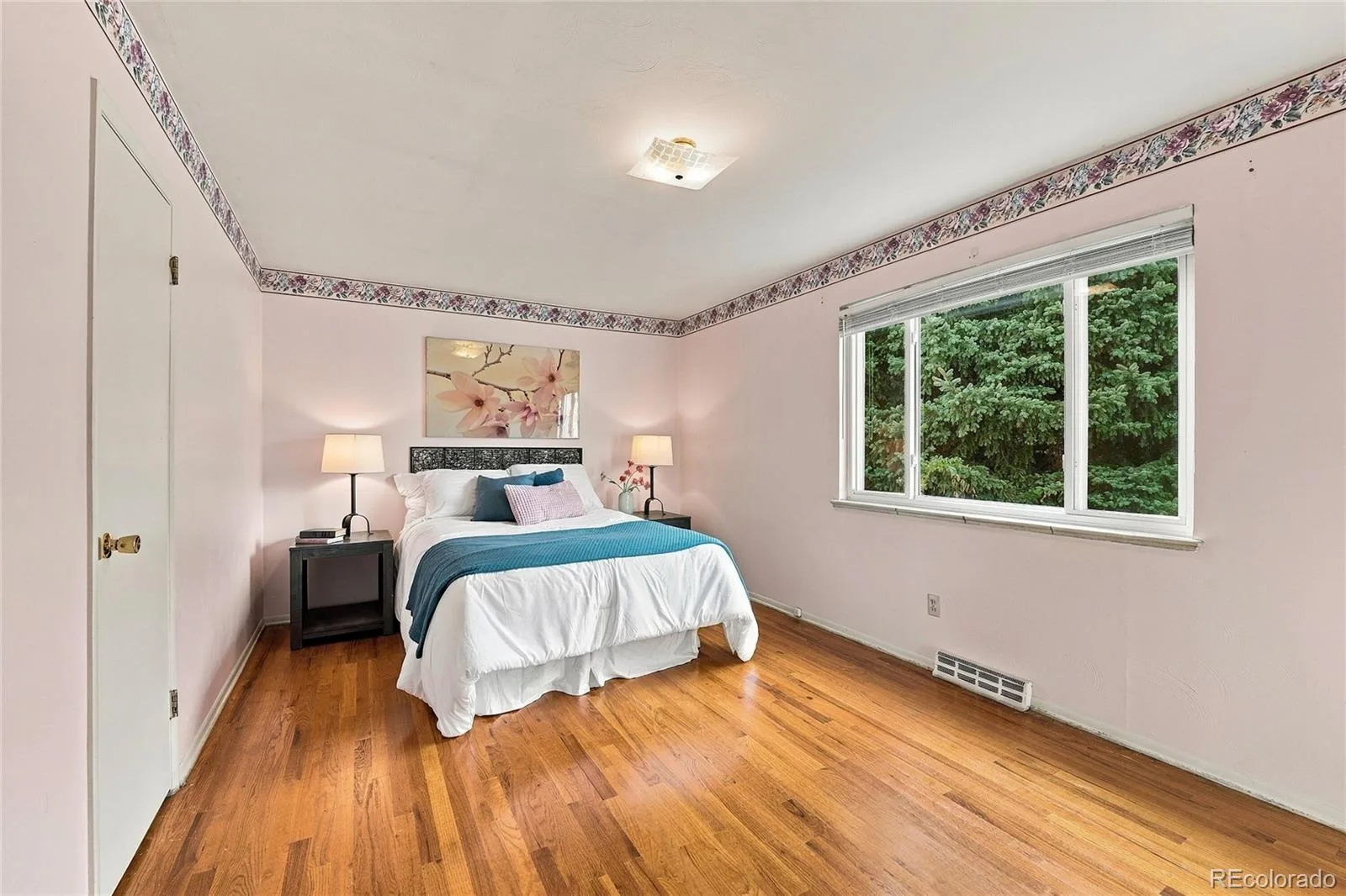 6988 S Madison Way Centennial CO 80122 | MLS #REC3758540 09232026072138 1600 15