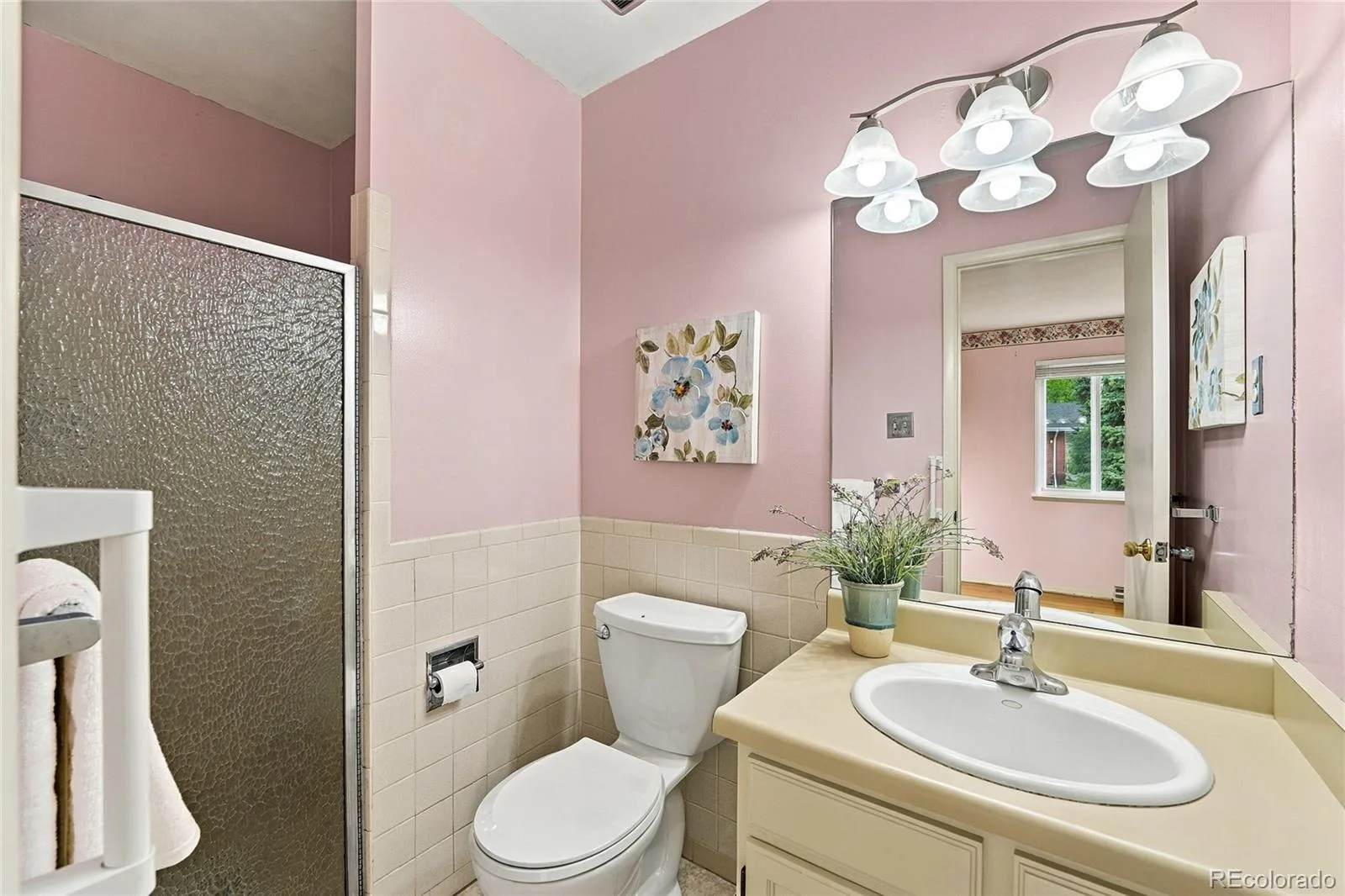 6988 S Madison Way Centennial CO 80122 | MLS #REC3758540 09232026072138 1600 17