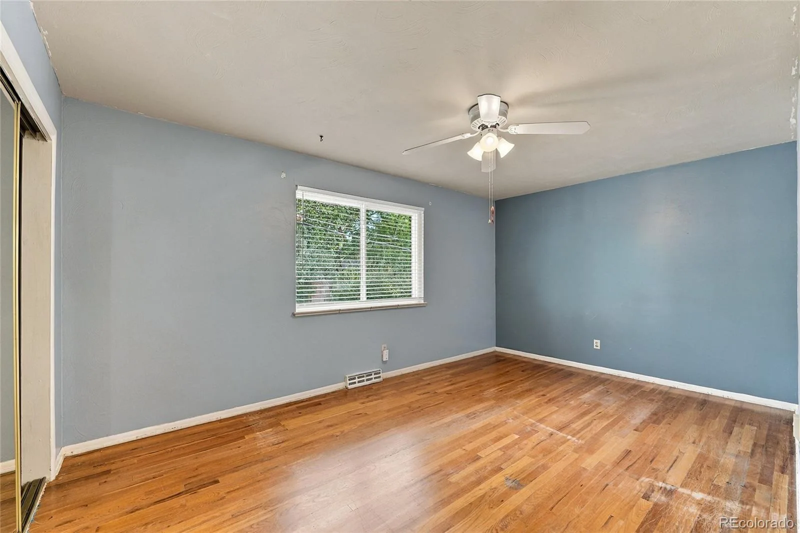6988 S Madison Way Centennial CO 80122 | MLS #REC3758540 09232026072138 1600 18