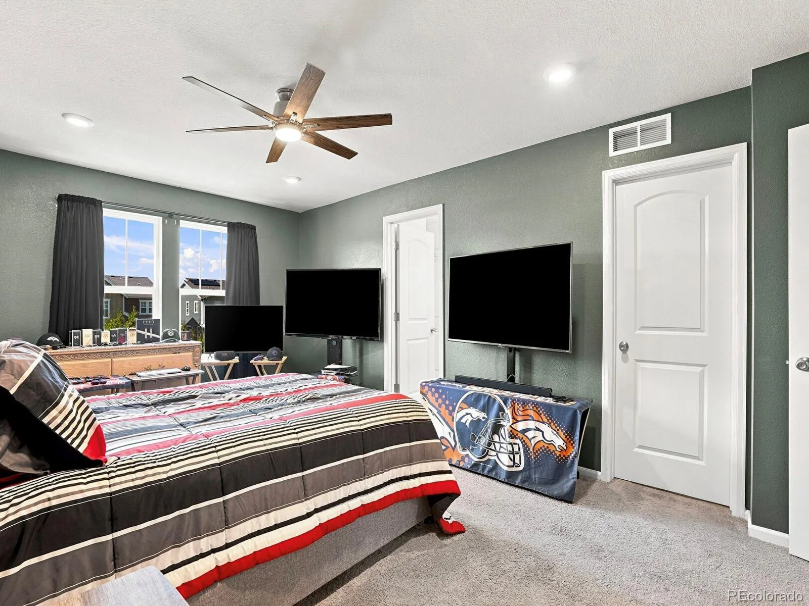 21331 E 60th Avenue Aurora CO 80019 | MLS #REC3759993 08142026224807 1600 28