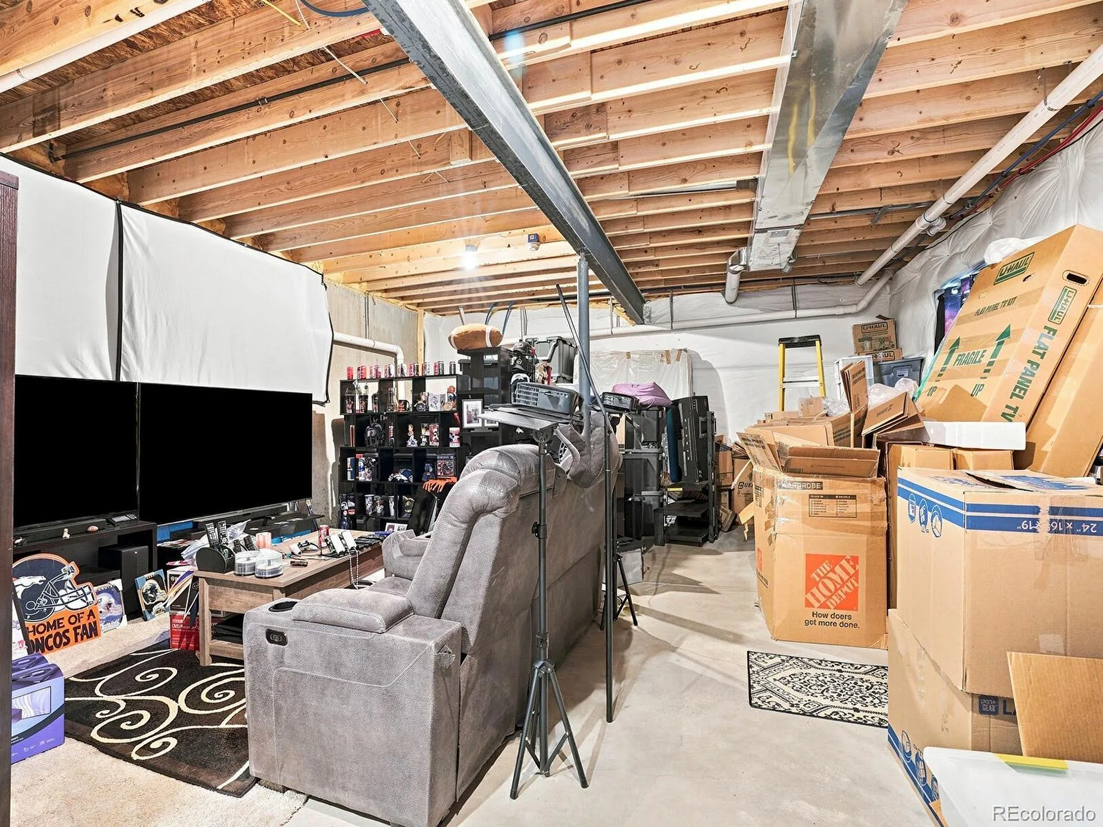 21331 E 60th Avenue Aurora CO 80019 | MLS #REC3759993 08142026224807 1600 32