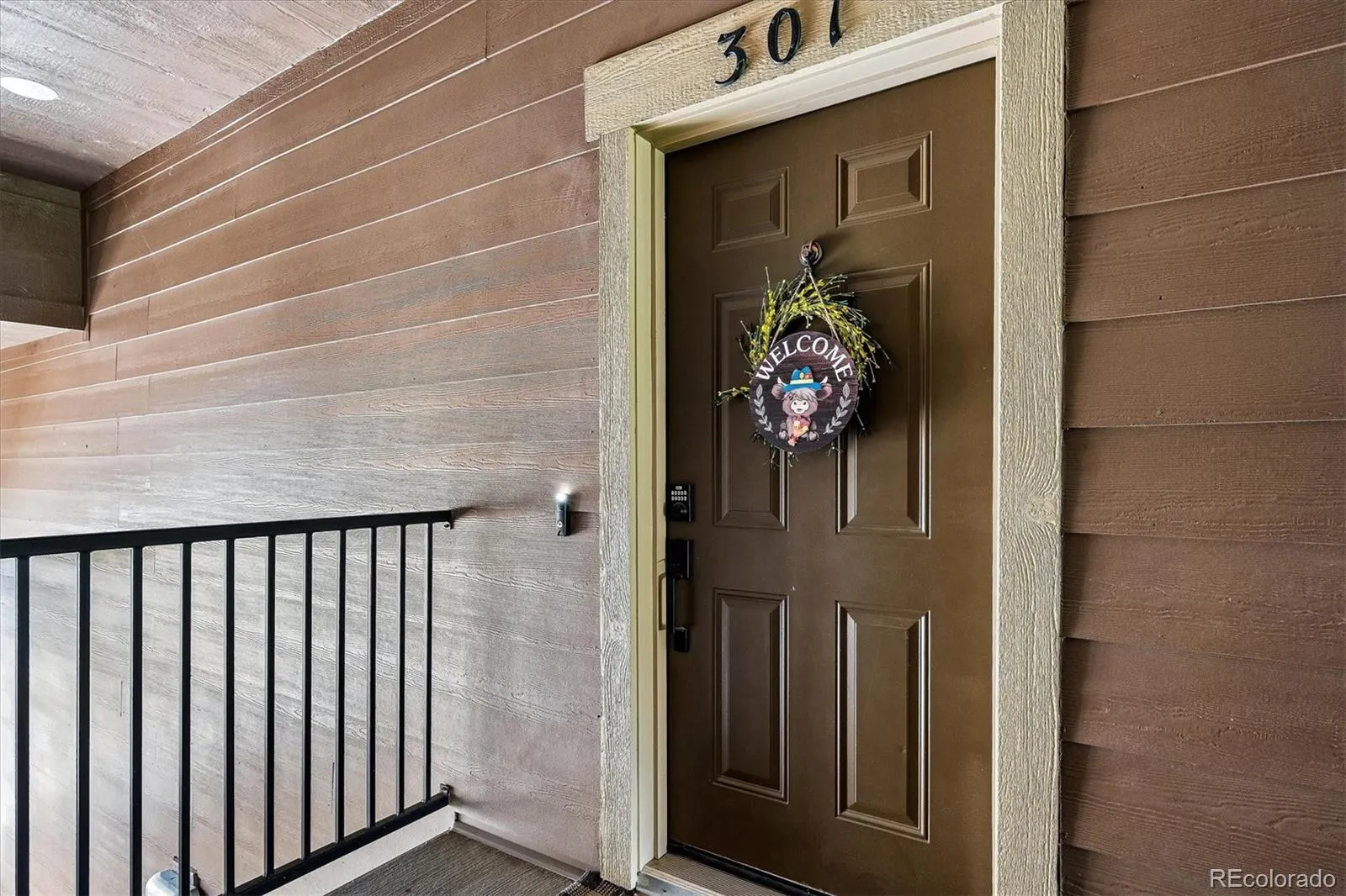 9962 W Victoria Place #301 Littleton CO 80127 MLS #REC3760110 05262026213047 1600 1