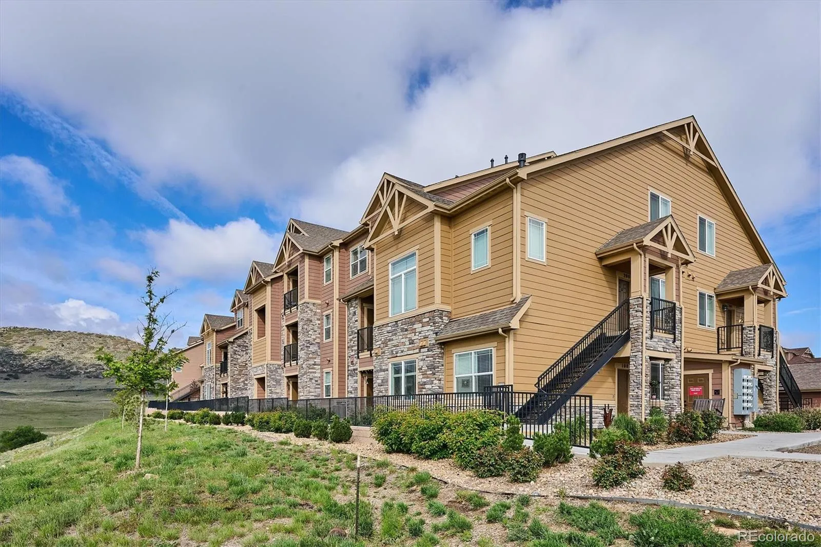 9962 W Victoria Place #301 Littleton CO 80127 MLS #REC3760110 05262026213047 1600 28