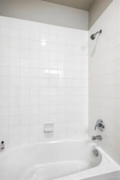 9962 W Victoria Place #301 Littleton CO 80127 MLS #REC3760110 05262026213047 800 24