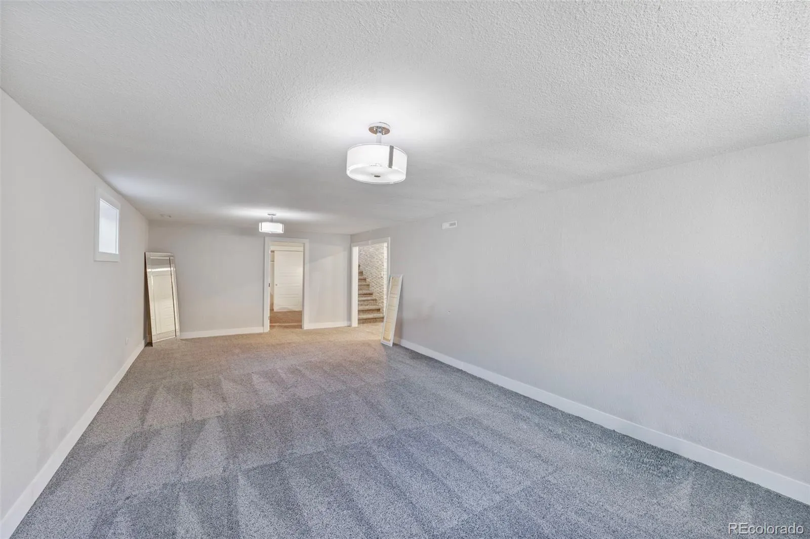 3290 S Lowell Boulevard Denver CO 80236 MLS #REC3763560 05142026005013 1600 17