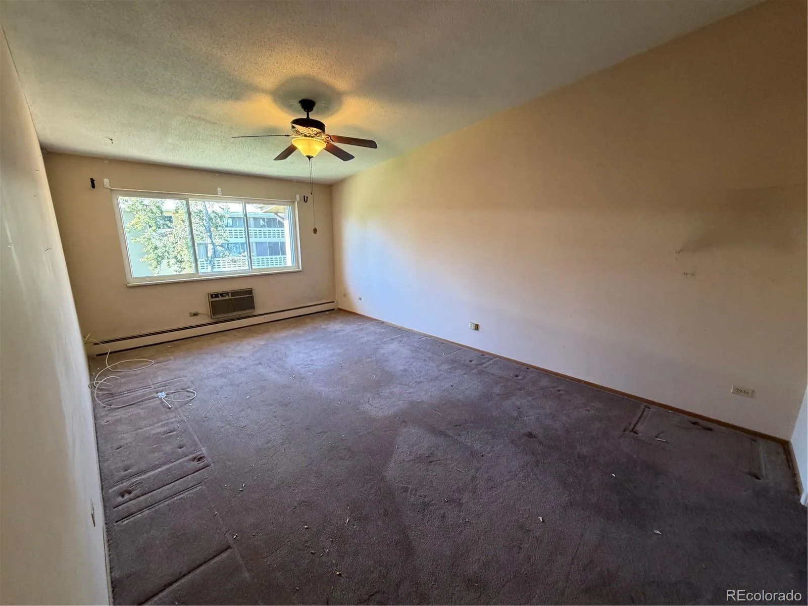 715 S Alton Way #4D Denver CO 80247 | MLS #REC3769405 09232026072102 1600 6