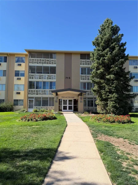 715 S Alton Way #4D Denver CO 80247 | MLS #REC3769405 09232026072102 800 1