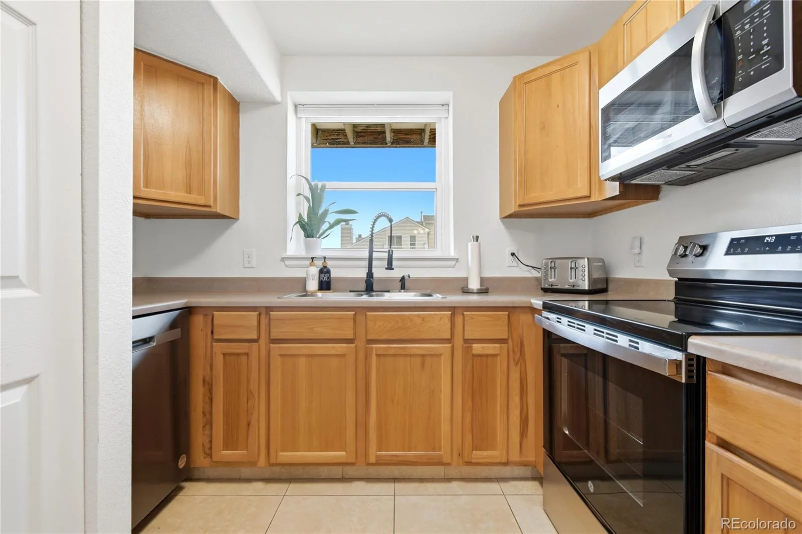 17285 E Ford Drive Aurora CO 80017 | MLS #REC3771593 08162026054535 1600 2