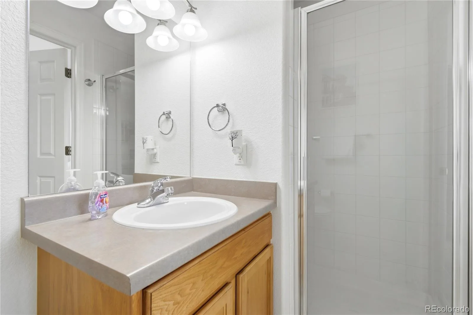 17285 E Ford Drive Aurora CO 80017 | MLS #REC3771593 08162026054535 1600 25