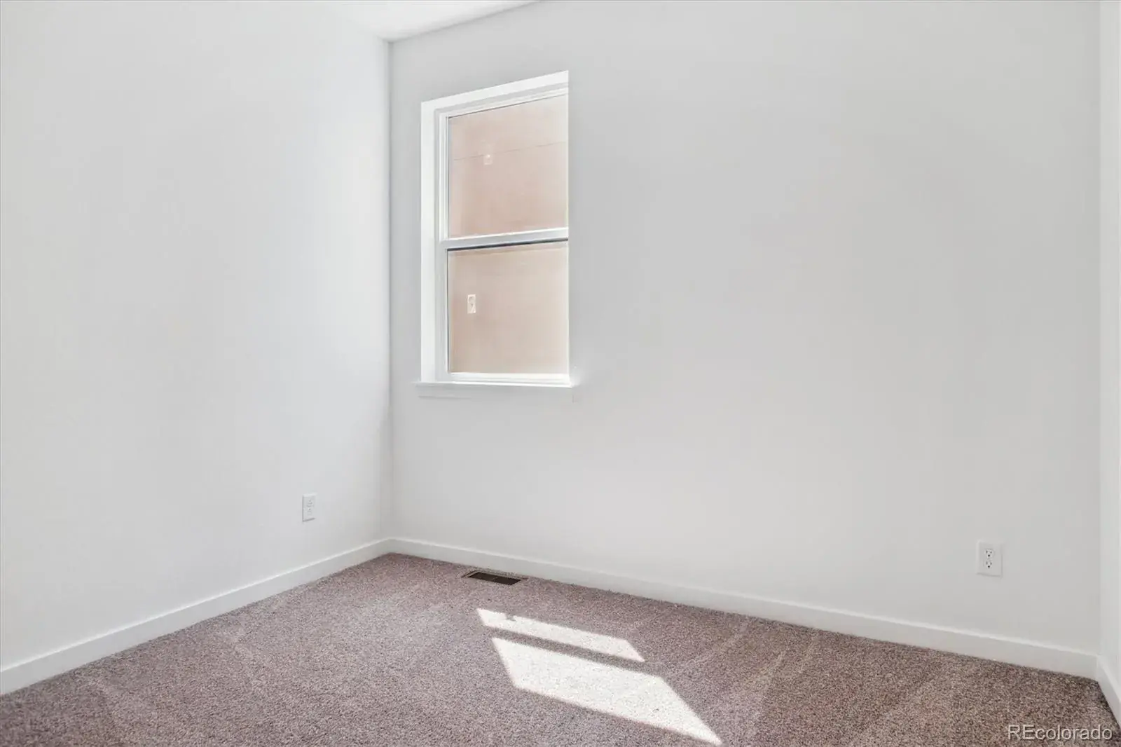 09052025121509 1600 19