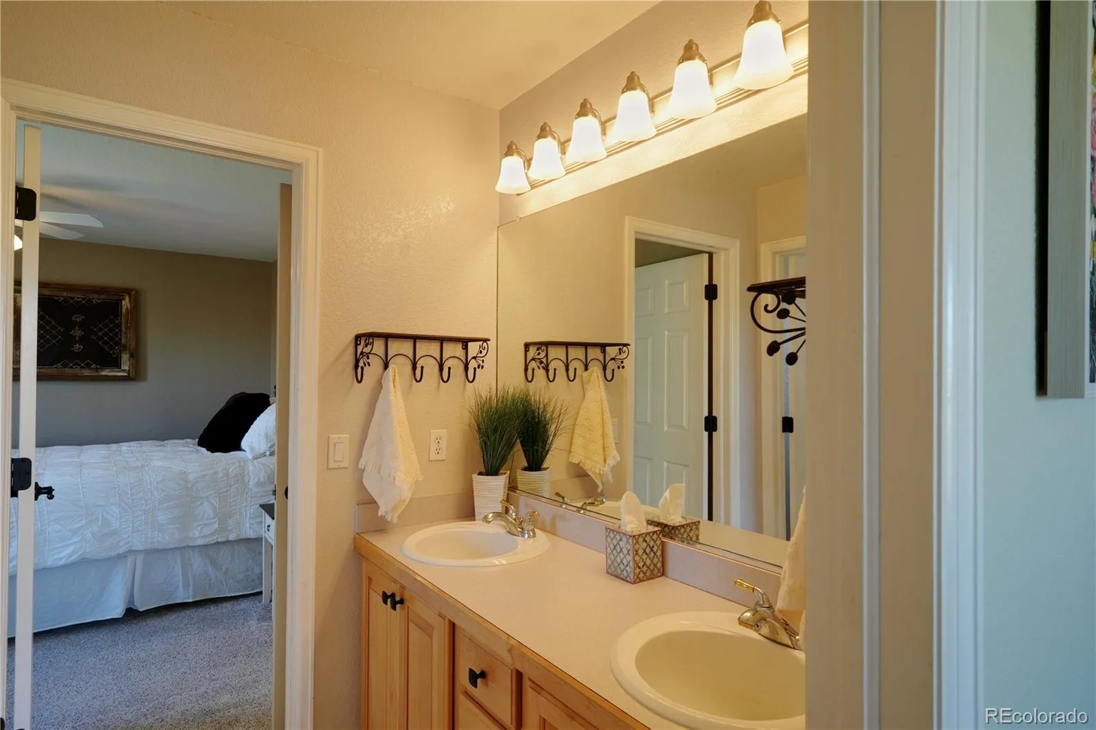 6959 Chestnut Court Parker CO 80134 | MLS #REC3775600 08282026151801 1600 25