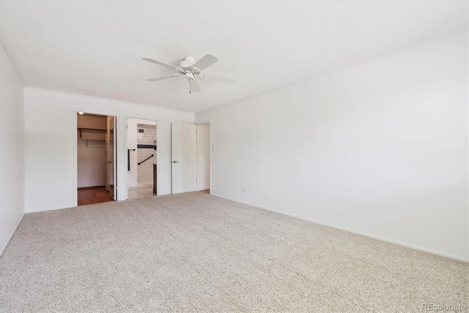 660 S Alton Way #3B Denver CO 80247 MLS #REC3777481 04282026005014 1600 10