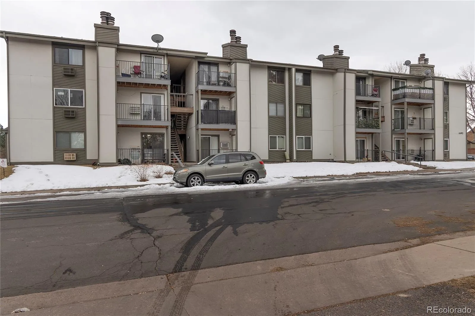 2280 S Oswego Way #305 Aurora CO 80014 | MLS #REC3780157 05132026205421 1600 1