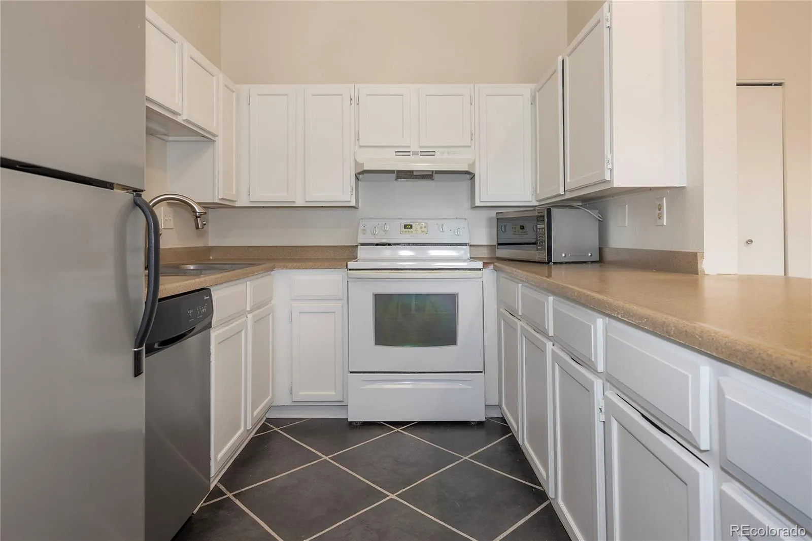 2280 S Oswego Way #305 Aurora CO 80014 | MLS #REC3780157 05132026205421 1600 13
