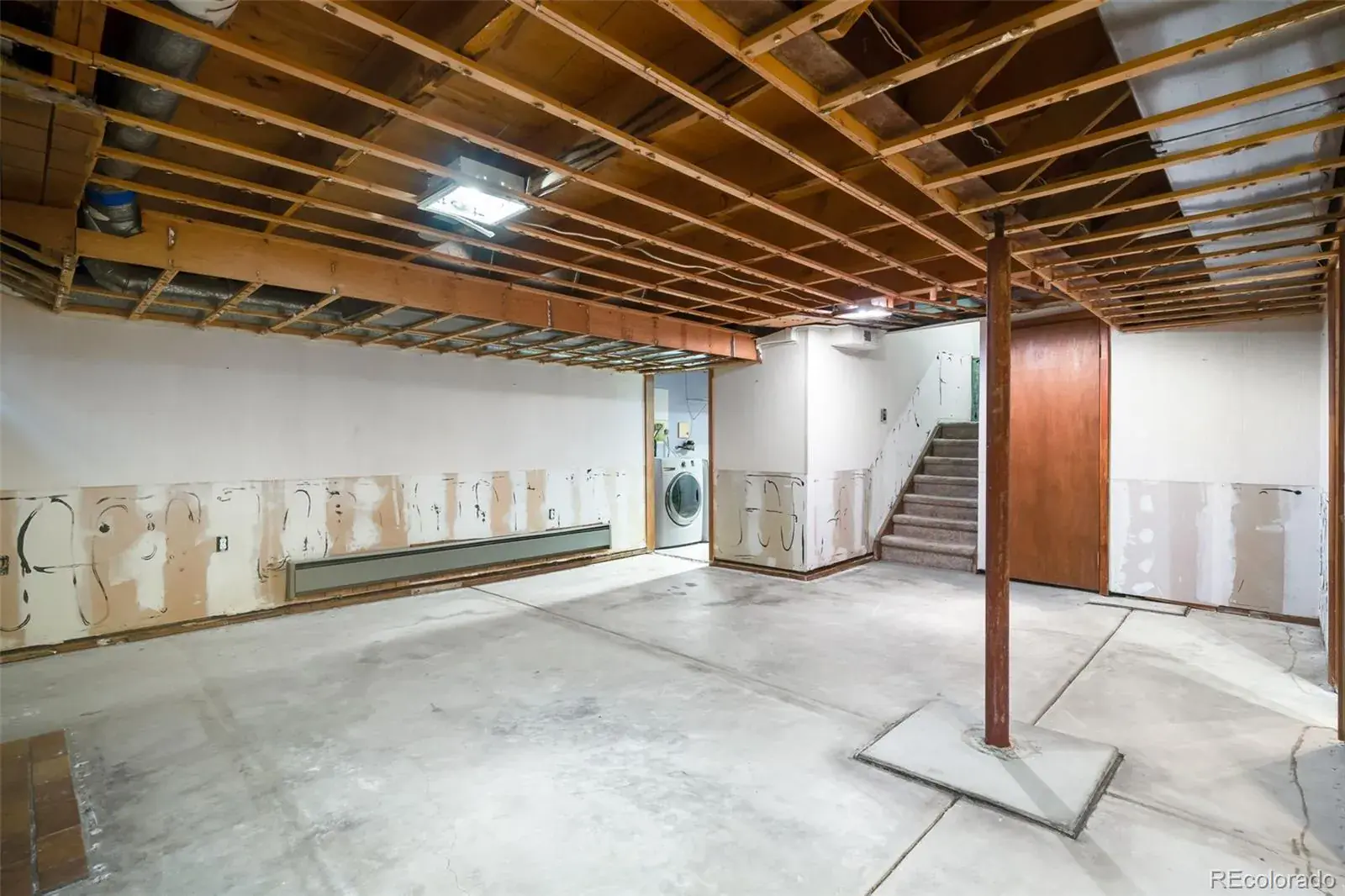 12242025230221 1600 19