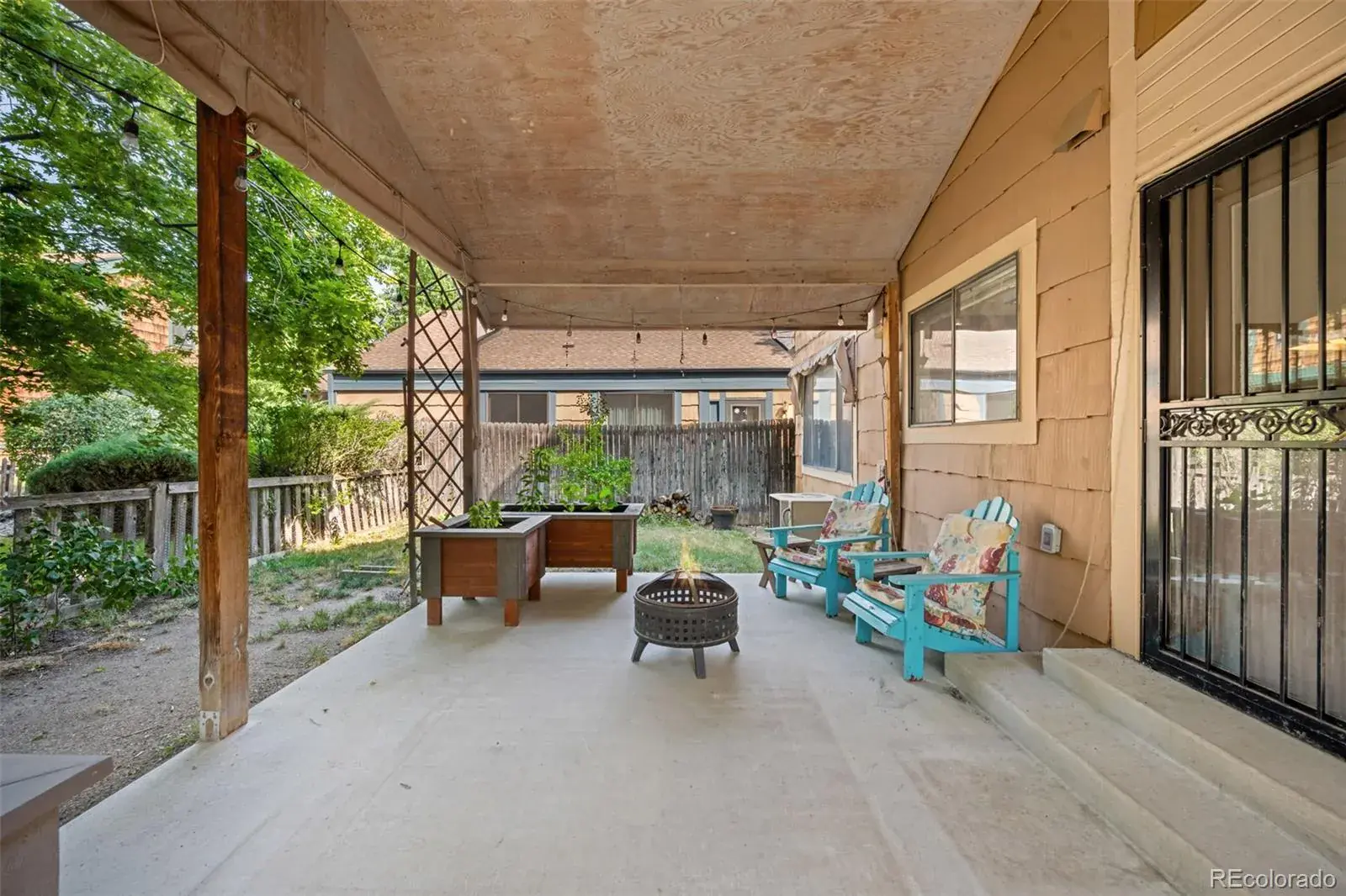 12242025230221 1600 22