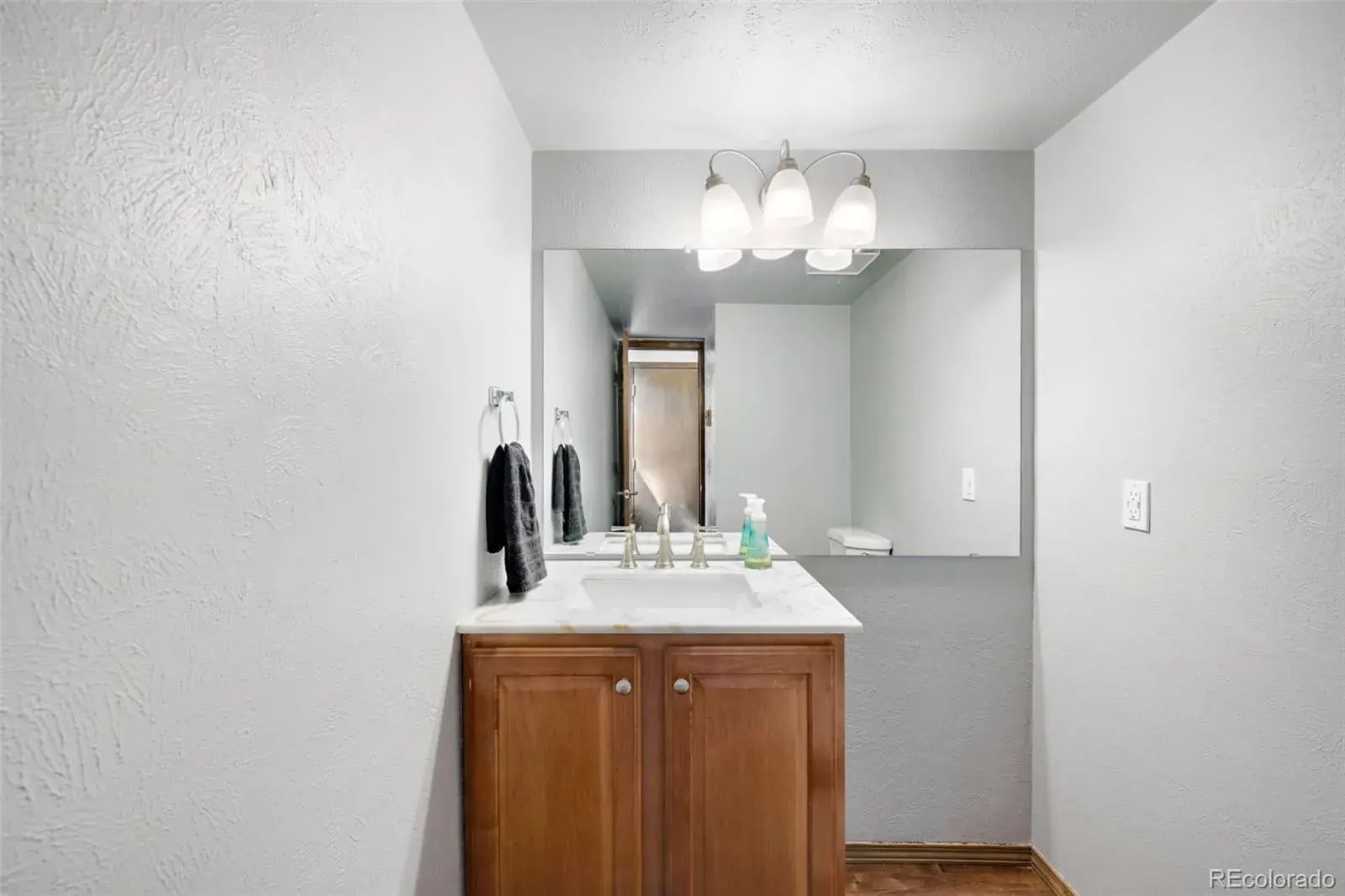 12242025230221 1600 25