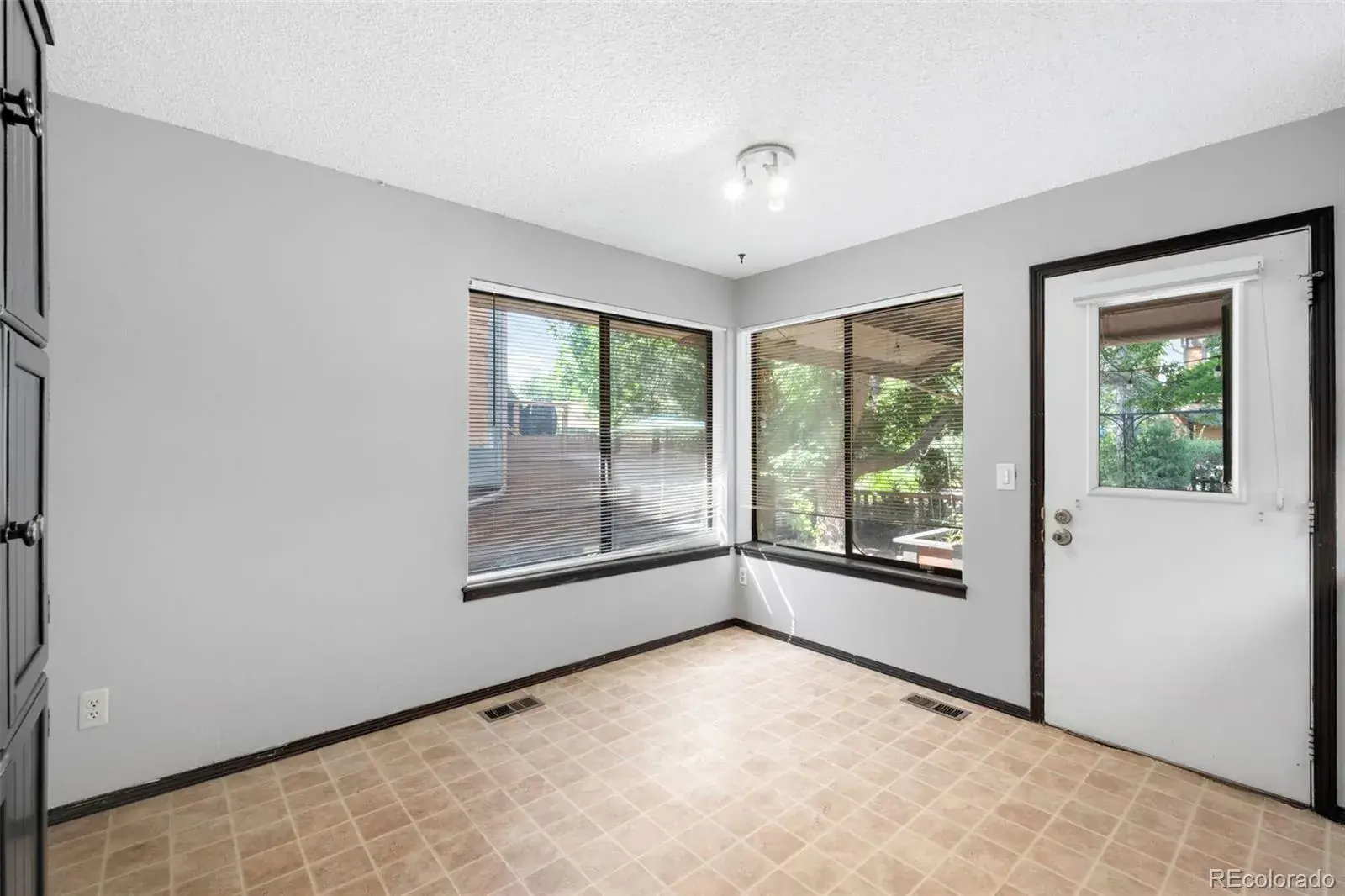 12242025230221 1600 8