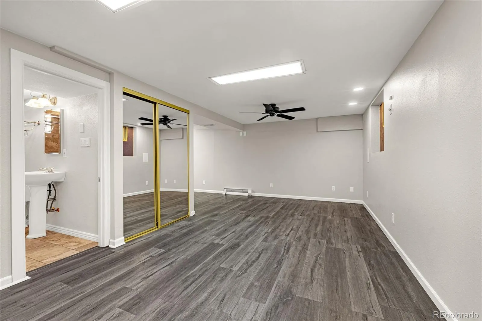 12164 E Ohio Avenue Aurora CO 80012 MLS #REC3785037 05232026093622 1600 22