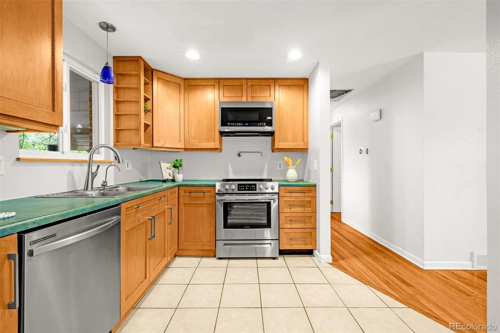 12164 E Ohio Avenue Aurora CO 80012 MLS #REC3785037 05232026093622 1600 7