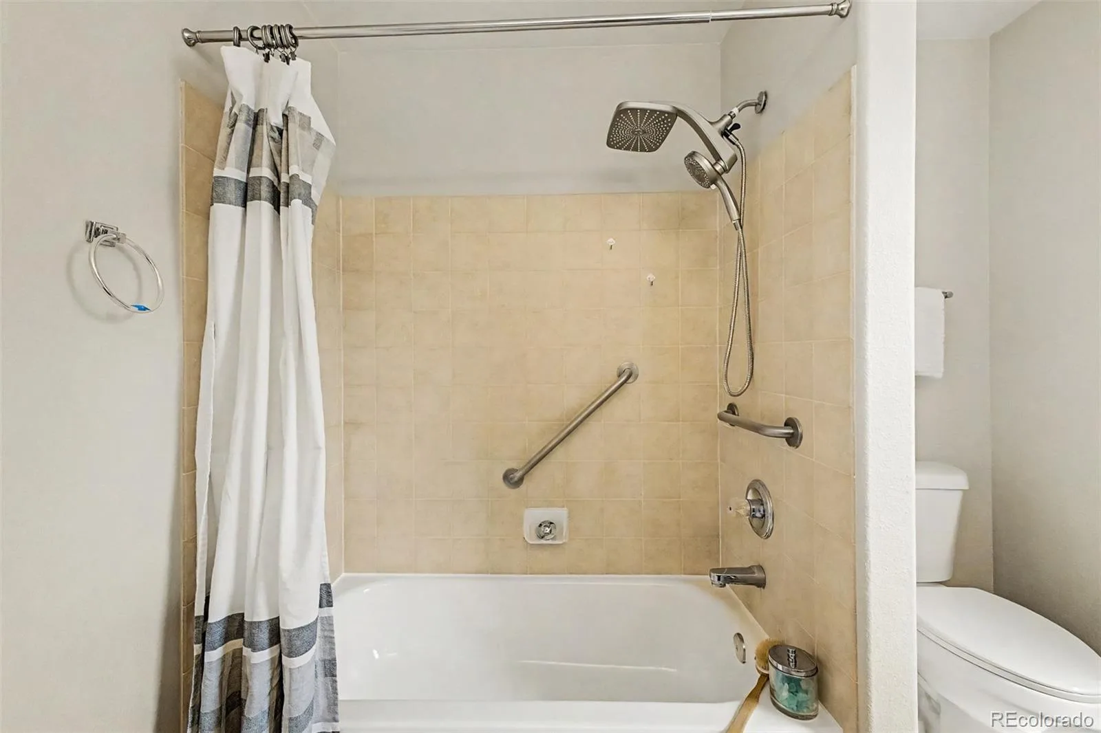 3737 S Lisbon Way Aurora CO 80013 MLS #REC3786255 06092026012248 1600 18