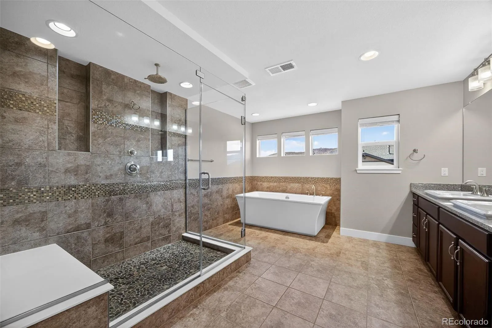 8803 Flattop Street Arvada CO 80007 MLS #REC3786990 05202026222309 1600 28