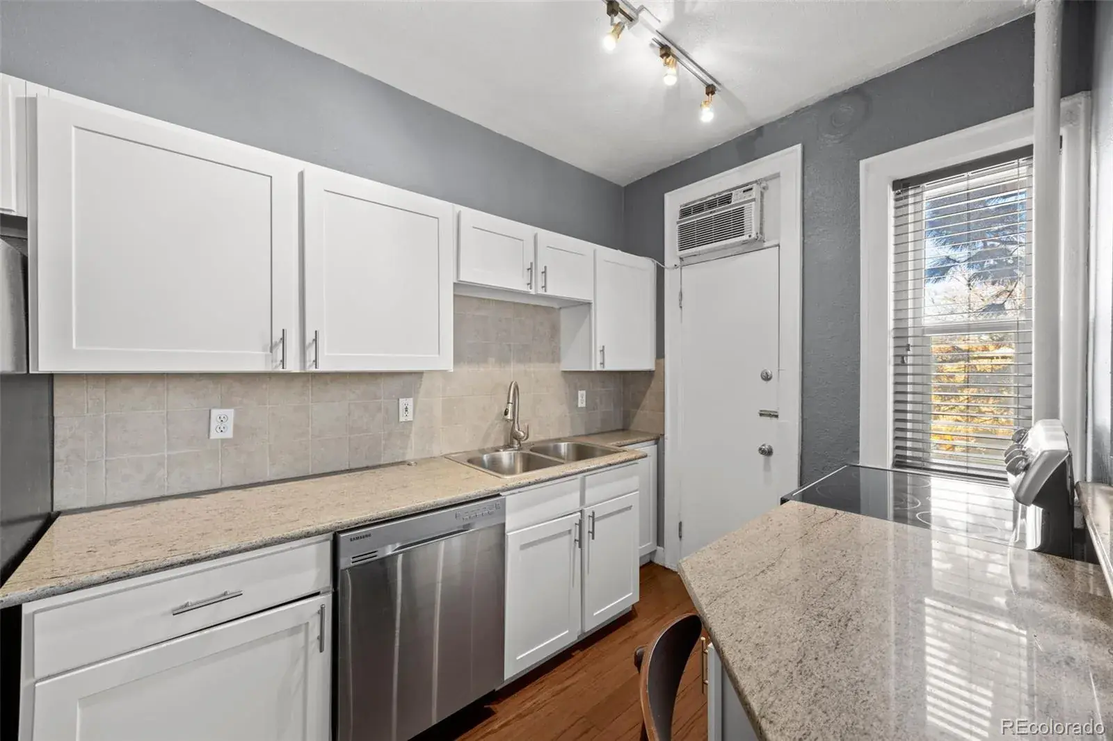 1376 N Pearl Street #211 Denver CO 80203 MLS #REC3787188 12052025003327 1600 18