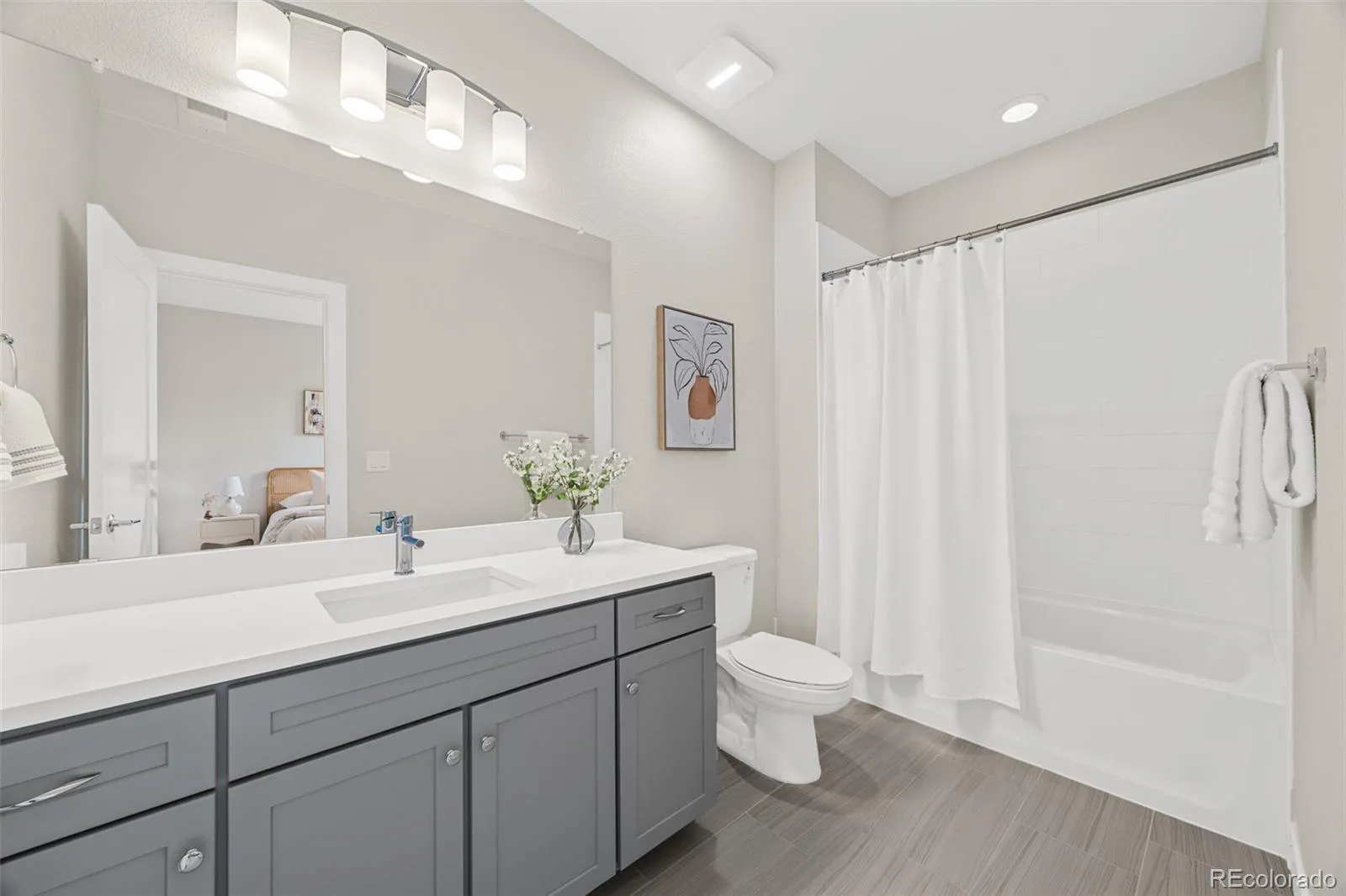 7184 S Shady Grove Court Aurora CO 80016 MLS #REC3789694 05242026191517 1600 28