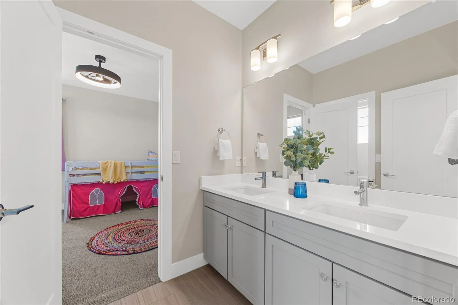 7184 S Shady Grove Court Aurora CO 80016 MLS #REC3789694 05242026191517 1600 31