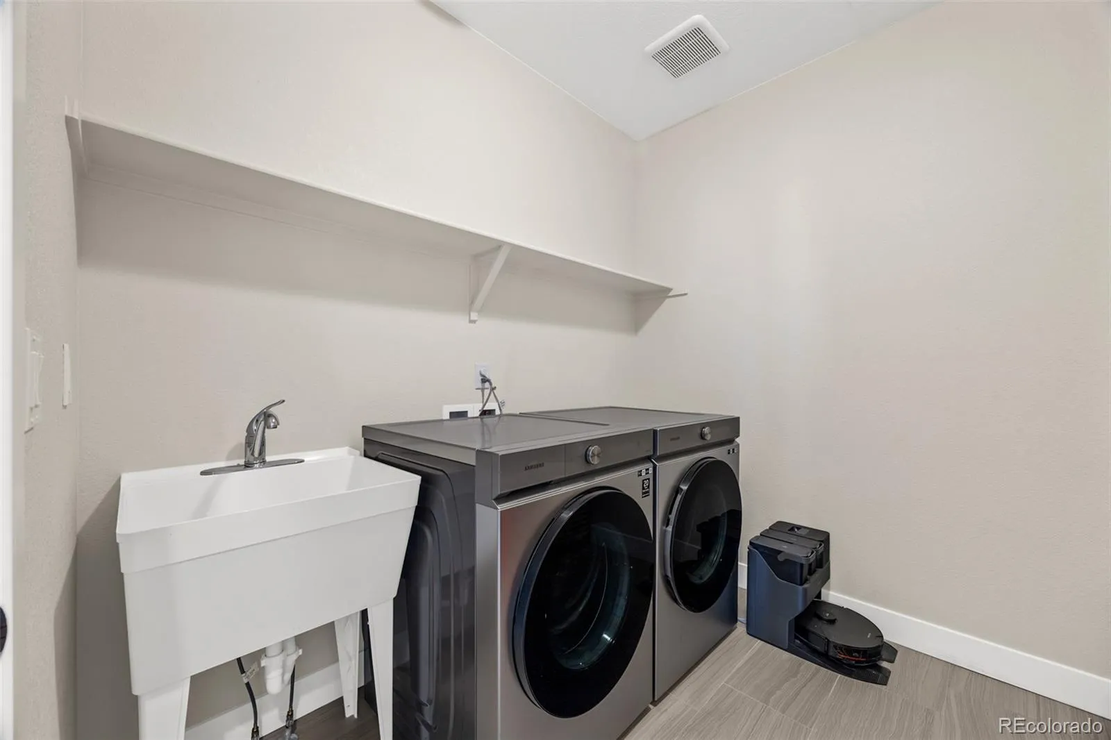 7184 S Shady Grove Court Aurora CO 80016 MLS #REC3789694 05242026191517 1600 35