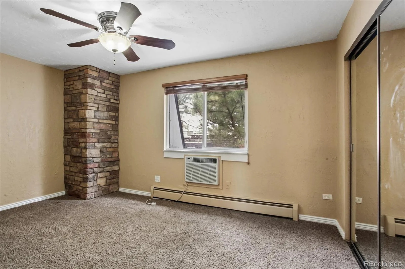 2190 S Holly Street #225 Denver CO 80222 MLS #REC3793437 05292026180923 1600 10