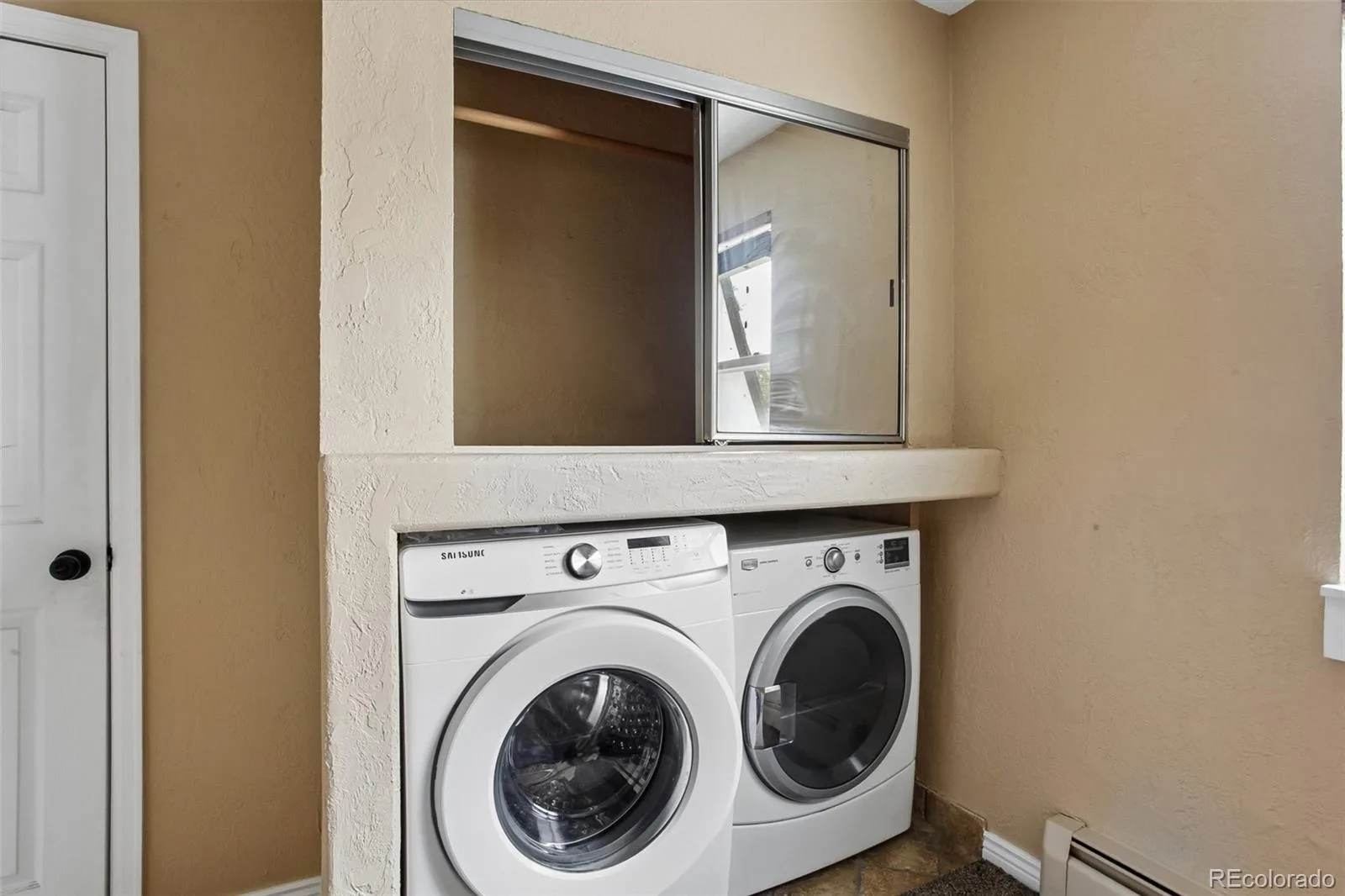 2190 S Holly Street #225 Denver CO 80222 MLS #REC3793437 05292026180923 1600 15