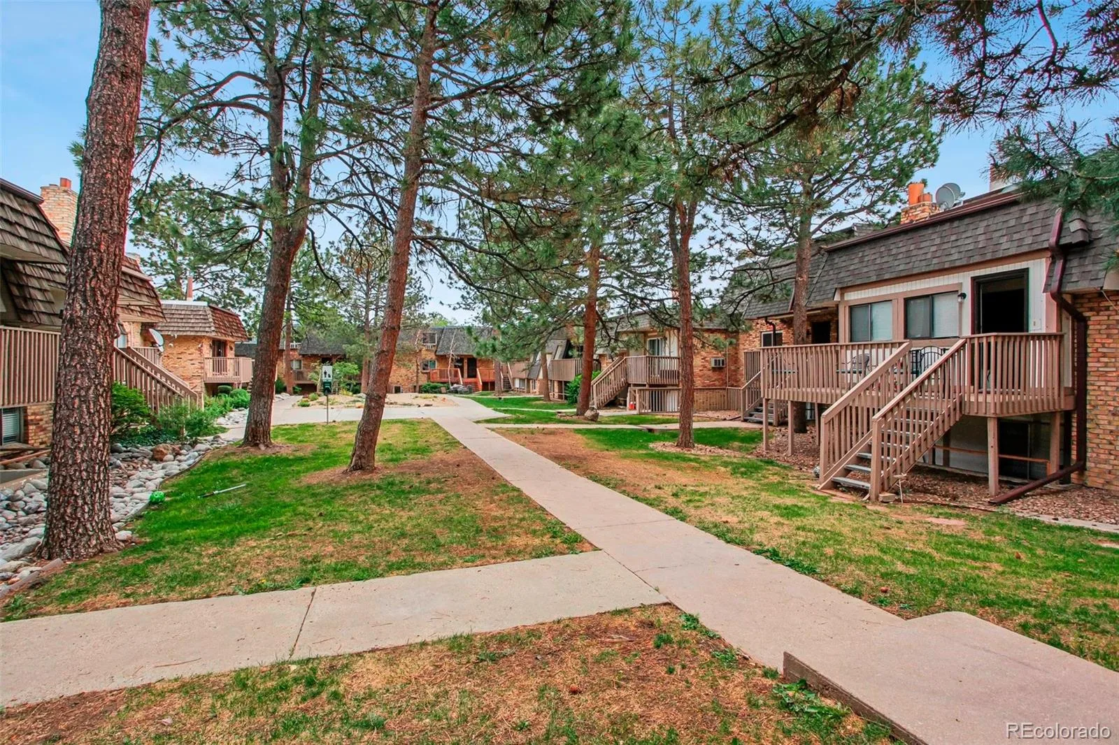 2190 S Holly Street #225 Denver CO 80222 MLS #REC3793437 05292026180923 1600 19