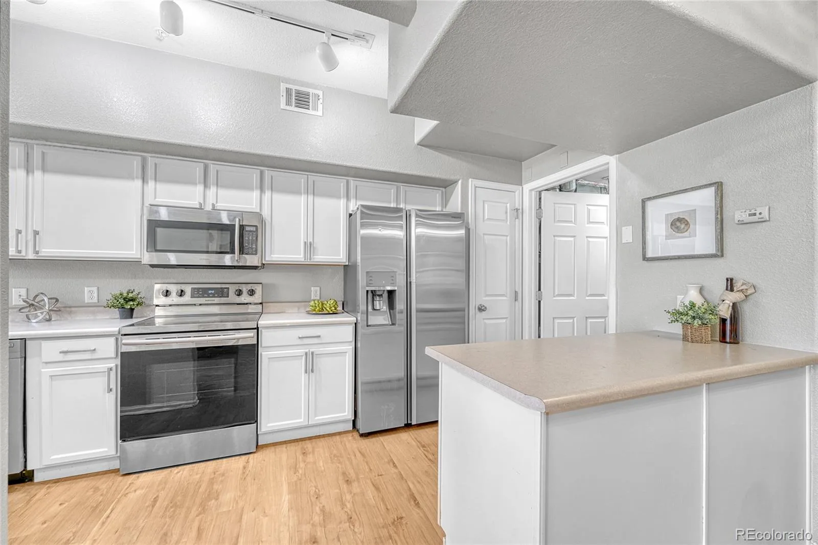 9408 E Florida Avenue #2068 Denver CO 80247 | MLS #REC3796397 08262026225321 1600 8