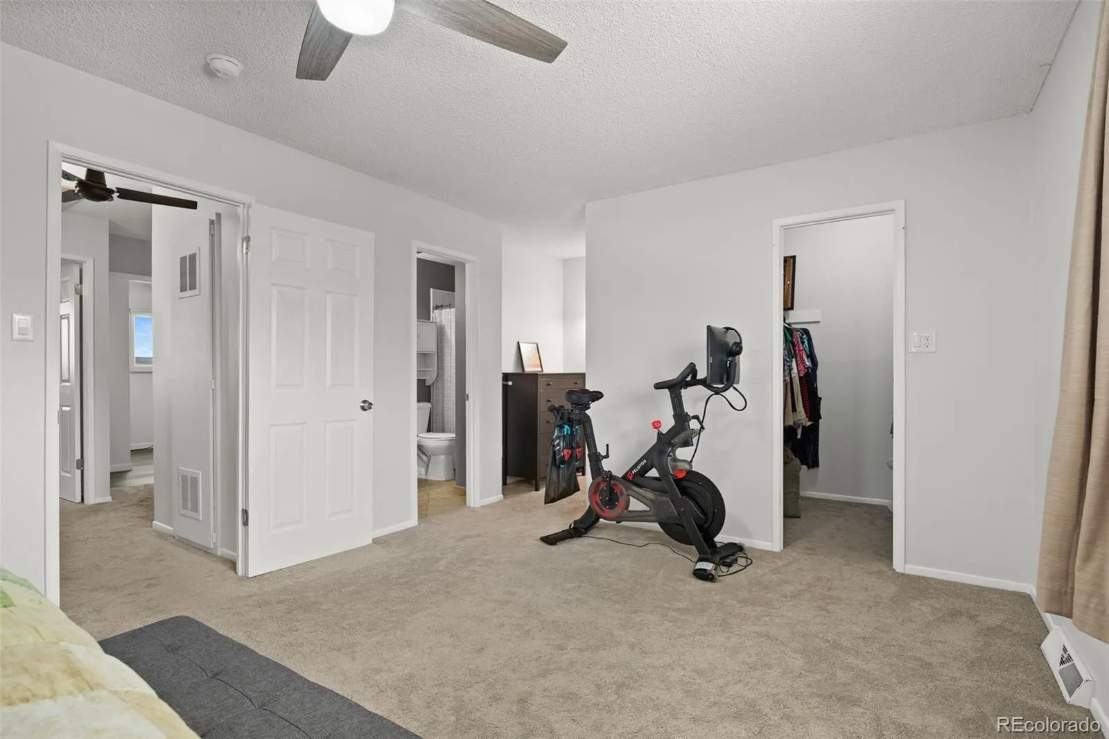 9239 E Nassau Avenue Denver CO 80237 MLS #REC3798143 06032026145925 1600 14