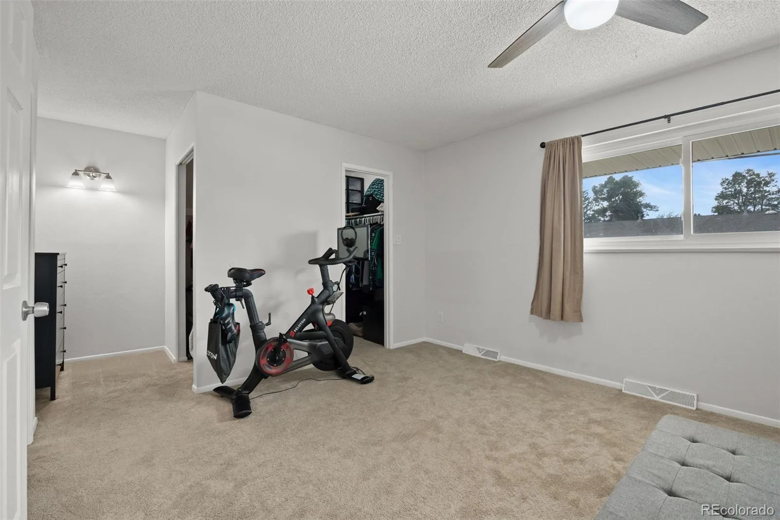 9239 E Nassau Avenue Denver CO 80237 MLS #REC3798143 06032026145925 1600 15