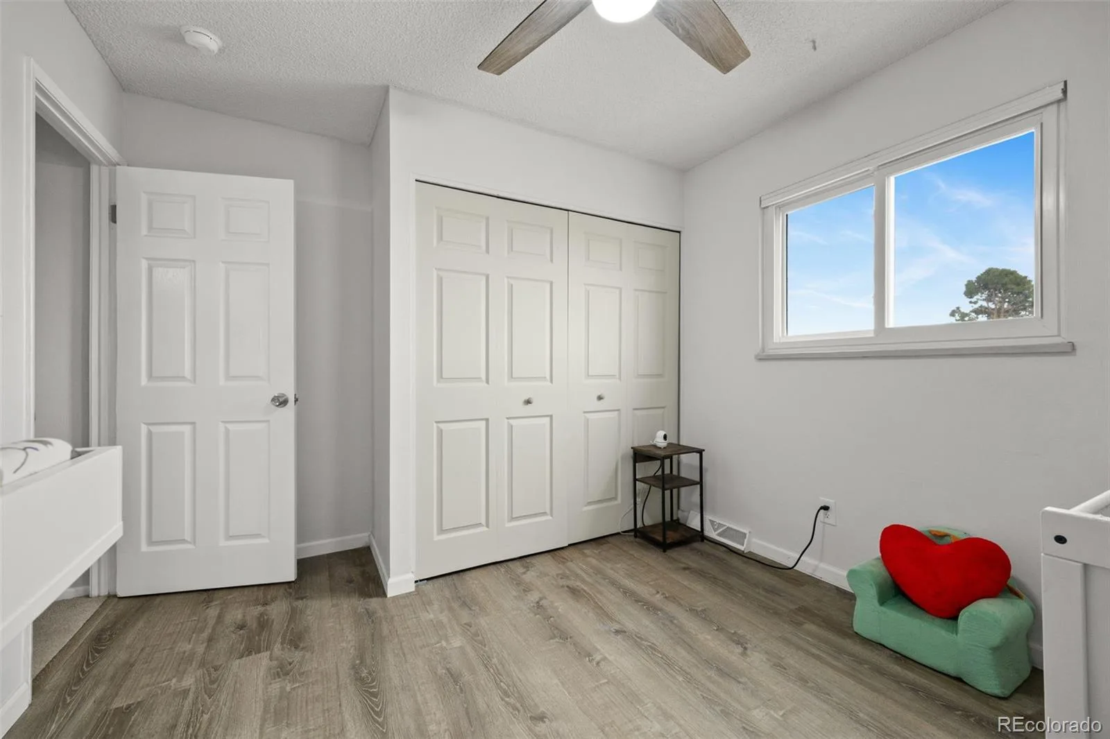 9239 E Nassau Avenue Denver CO 80237 MLS #REC3798143 06032026145925 1600 18
