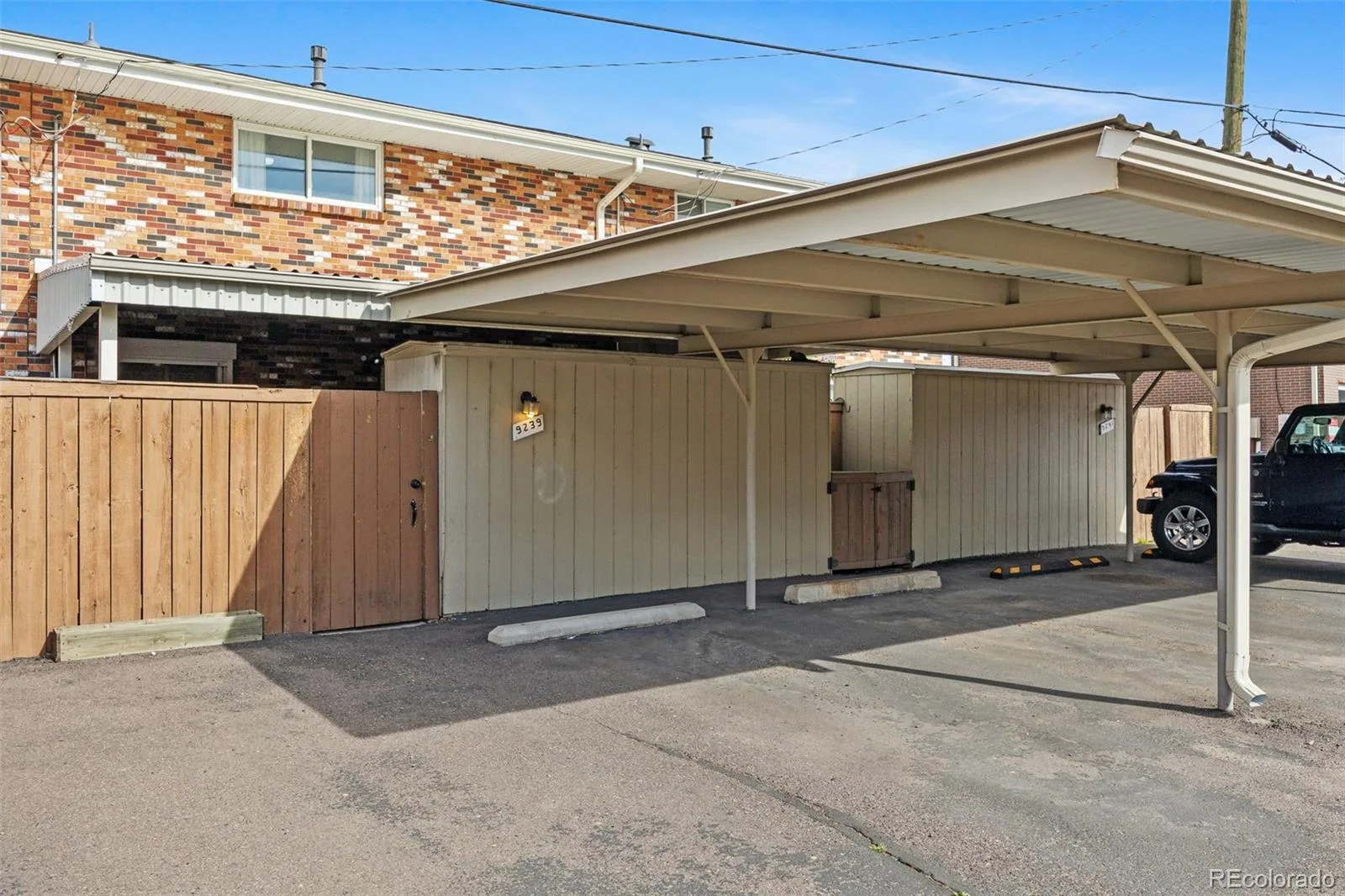 9239 E Nassau Avenue Denver CO 80237 MLS #REC3798143 06032026145925 1600 21