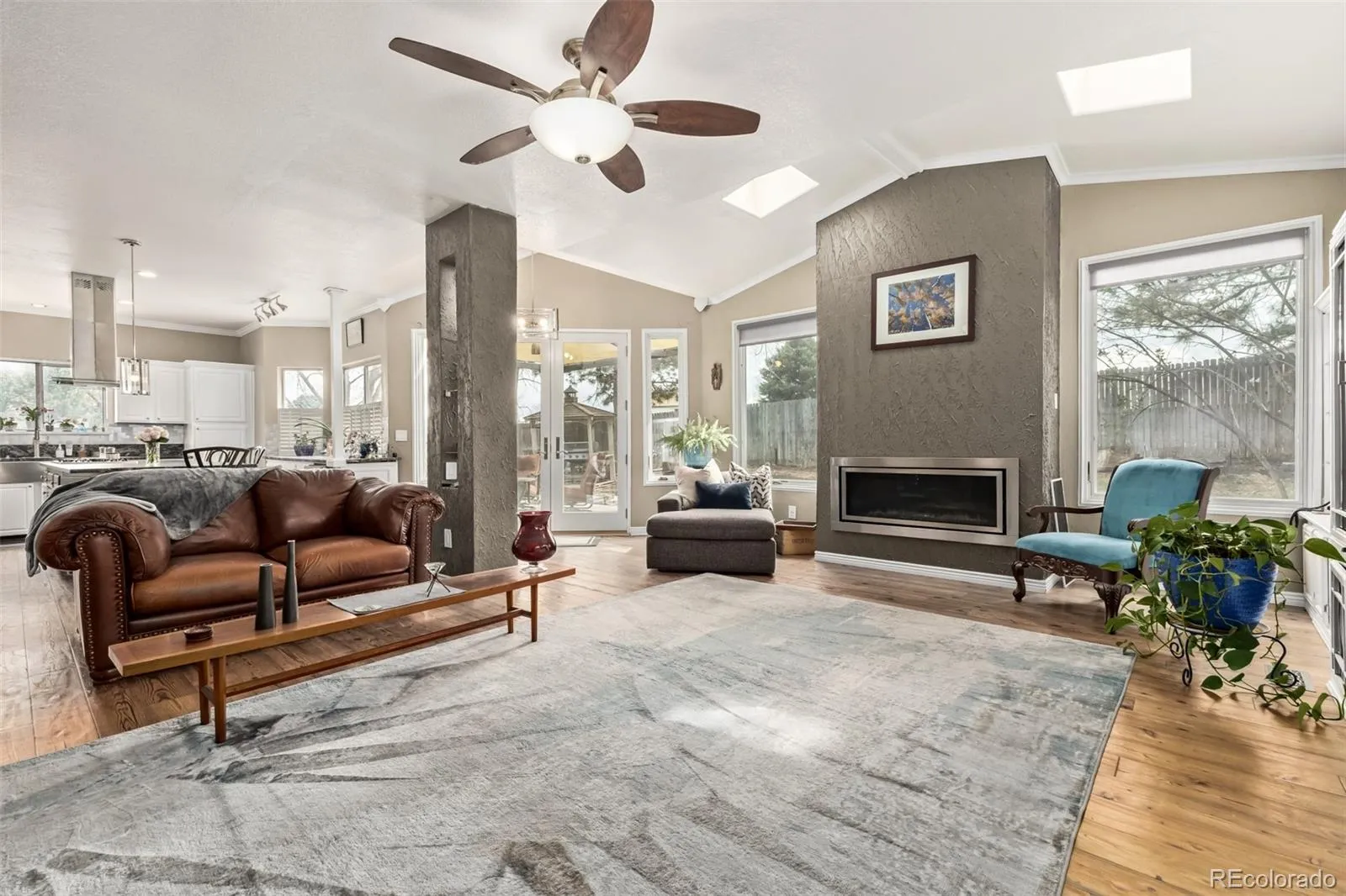 04092026010917 1600 10