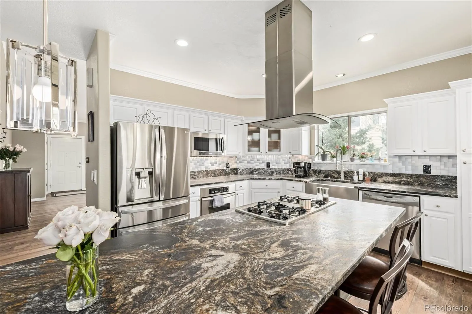 04092026010917 1600 22