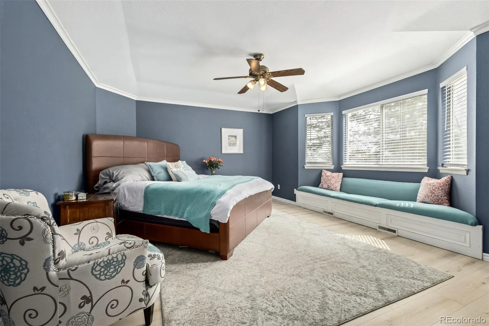 04092026010917 1600 25